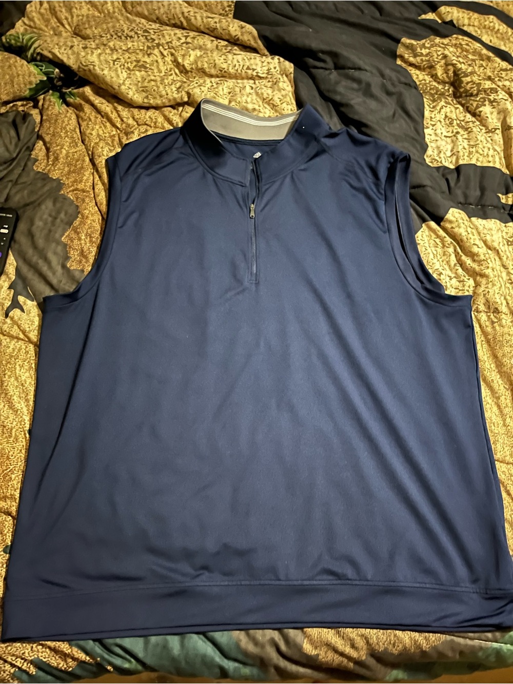 EUC MENS ADIDAS SLEEVELESS SHIRT SIZE 3XLARGE - Picture 2 of 5